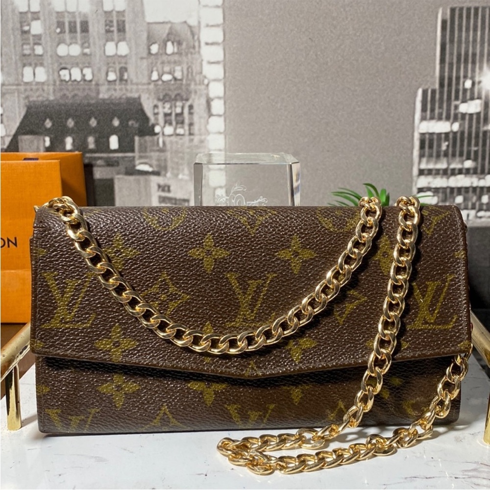 Louis Vuitton Rare Vintage Sarah Wallet
